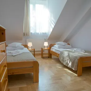 Homestay Goscinne Dom Sw. Szymona, Krakow